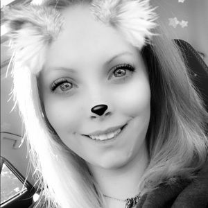 Meet your Posher, Whitney